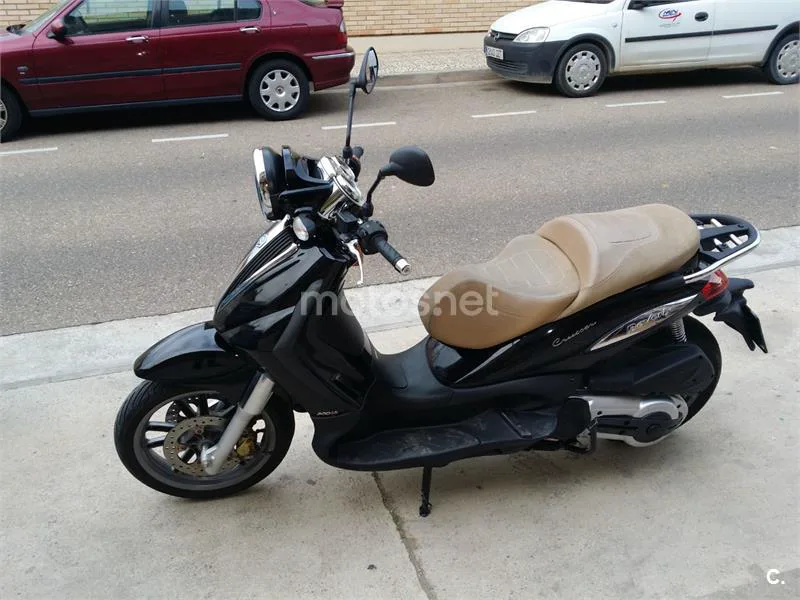 Piaggio Beverly Cruiser 500 – Vista 3