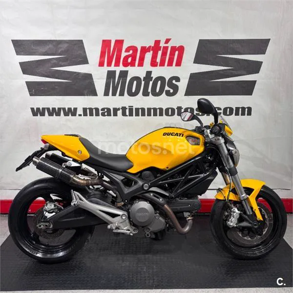 Ducati Monster 696 – Vista 3