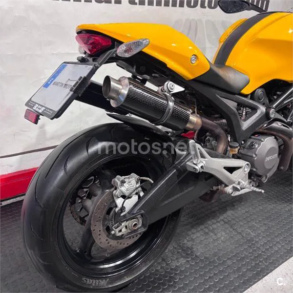 Ducati Monster 696 – Vista 4