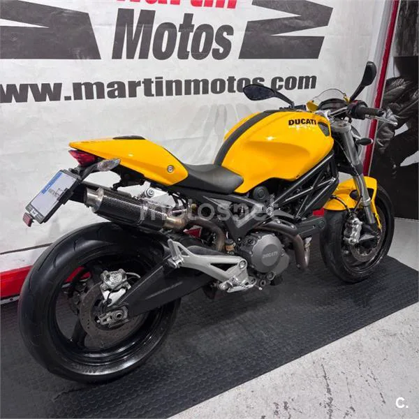 Ducati Monster 696 – Vista 5