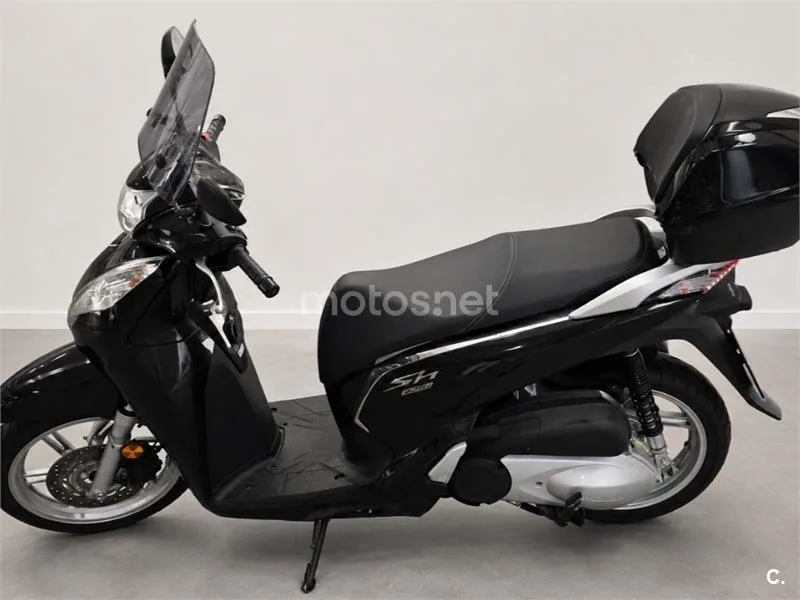 Honda SH300i - Vista 3