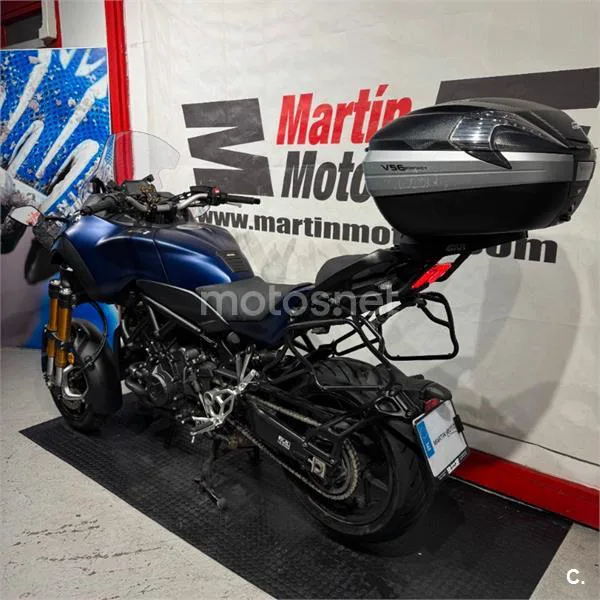 Yamaha Niken – Vista 11