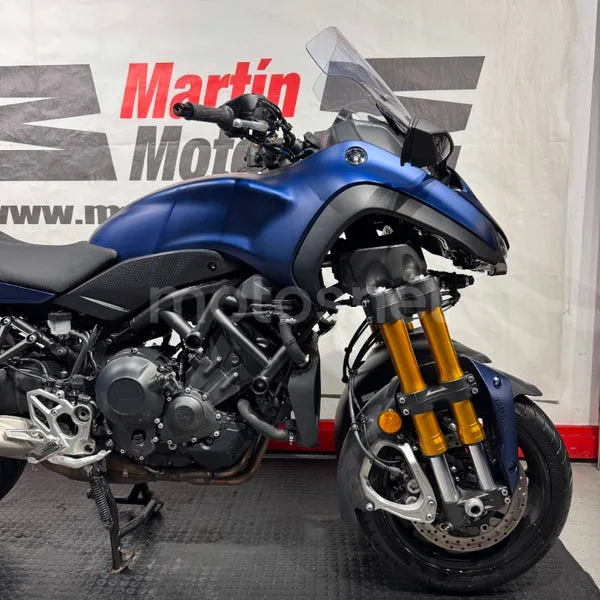 Yamaha Niken – Vista 12