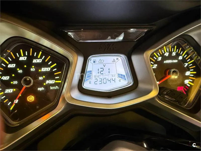 SYM Cruisym – Vista 4