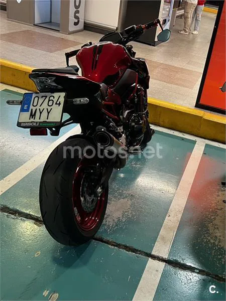 Kawasaki Z900 – Vista 4