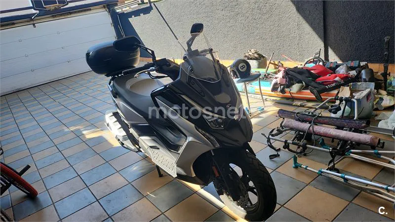 Kymco DTX 350 – Vista 7