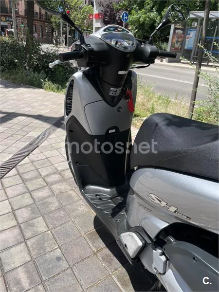 Honda SH 125i – Vista 4
