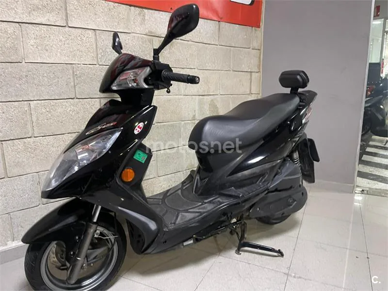Kymco G5 125i – Vista 3