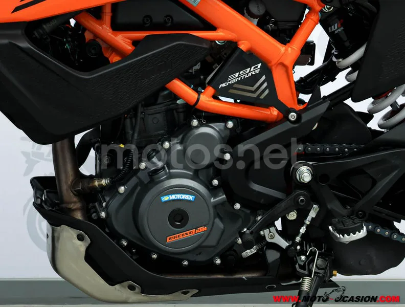 KTM 390 – Vista 9