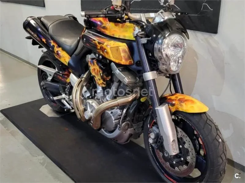 Yamaha MT-01 – Vista 3