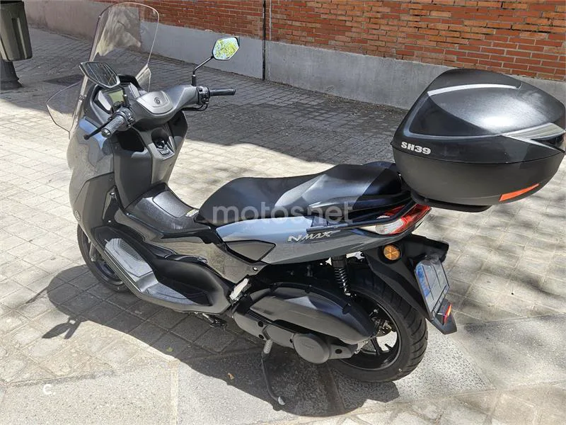 Yamaha NMAX – Vista 11