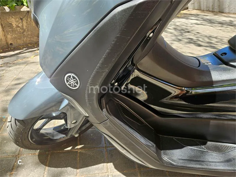 Yamaha NMAX – Vista 10