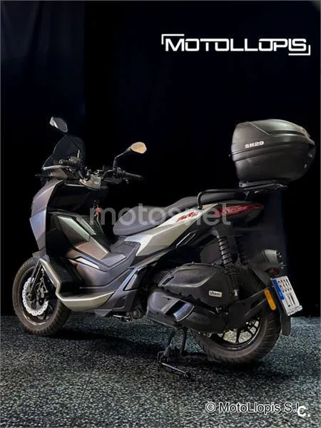 Aprilia SR GT 125 – Vista 4