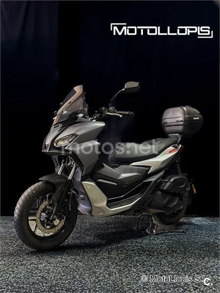 Aprilia SR GT 125 – Vista 6