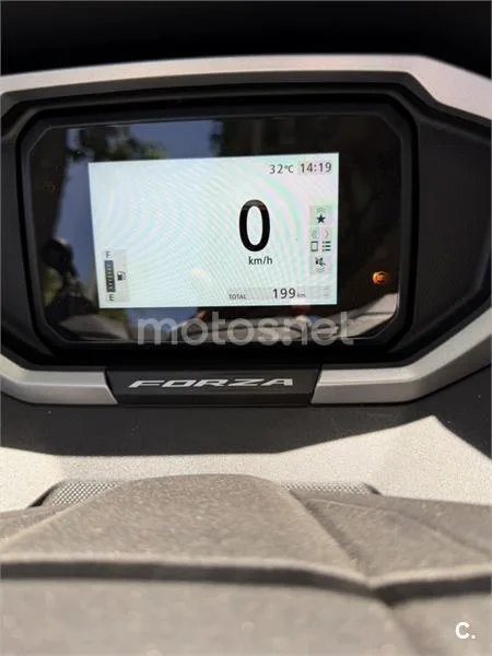 Honda Forza 350 - Vista 6