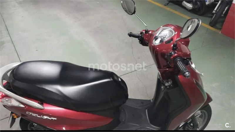 Yamaha D'elight 125 – Vista 7