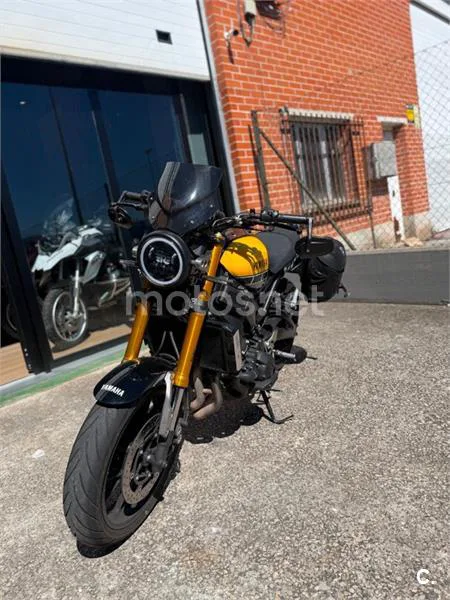 Yamaha XSR 900 – Vista 3