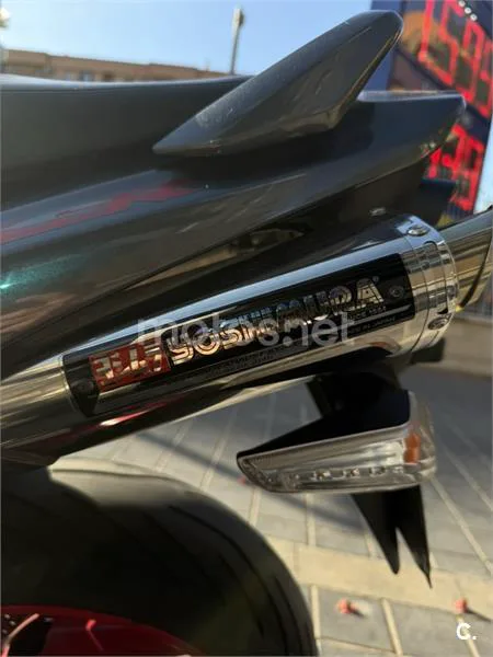 Suzuki GSR 600 – Vista 14