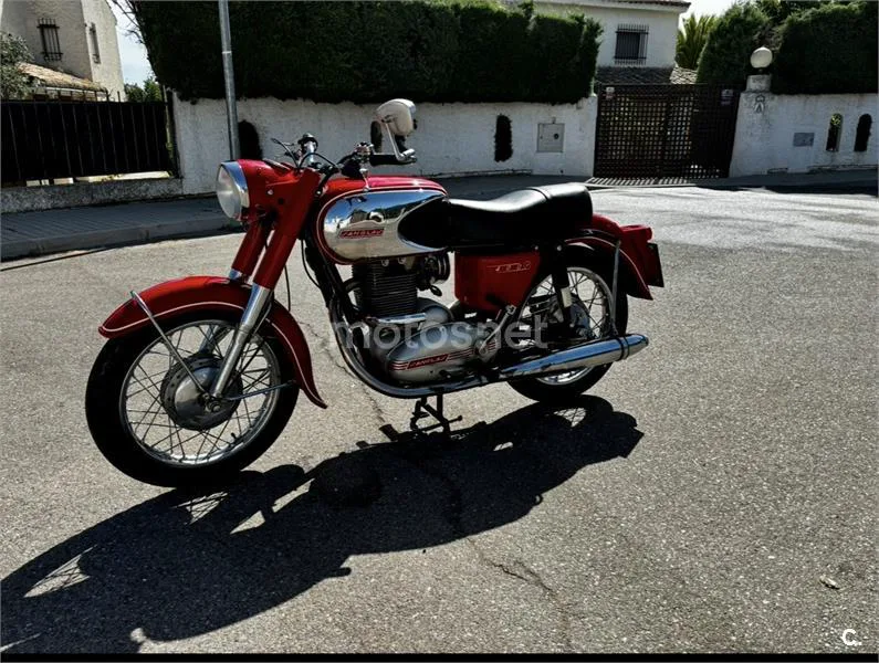 Royal Enfield Continental GT 535 – Vista 11