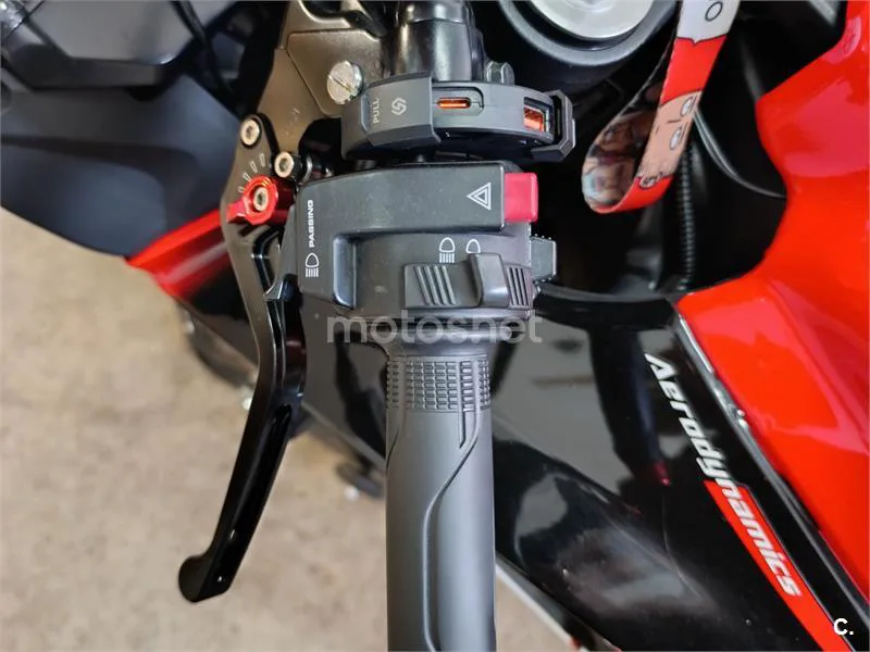 Honda CBR 600 RR – Vista 7