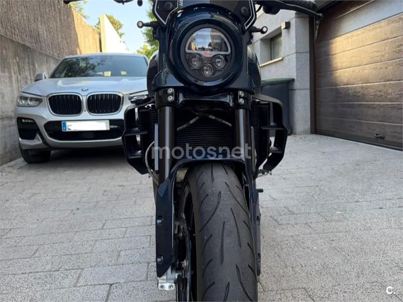 Indian FTR 1200 – Vista 3