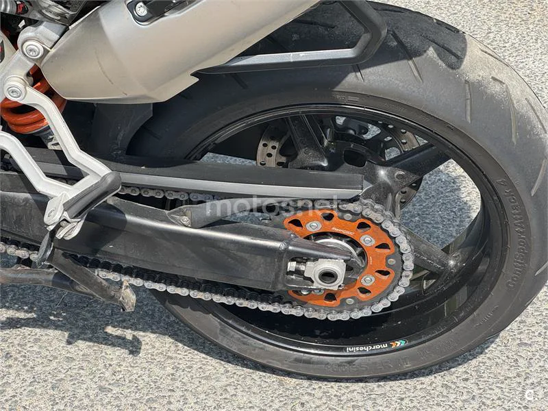 KTM 990 SM - Vista 8