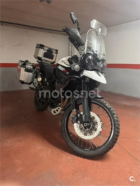 Triumph Tiger 800 XCX – Vista 11