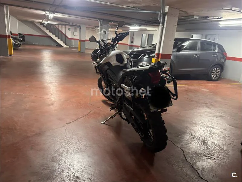 Triumph Tiger 800 XCX – Vista 7