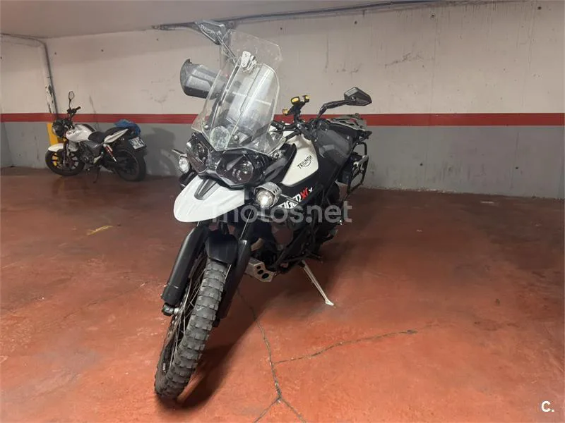 Triumph Tiger 800 XCX – Vista 9