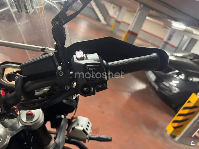 Triumph Tiger 800 XCX – Vista 10