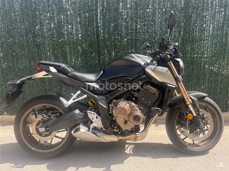 Honda CB 650 R – Vista 4