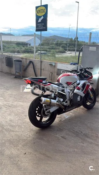 Yamaha YZF-R6 - Vista 3