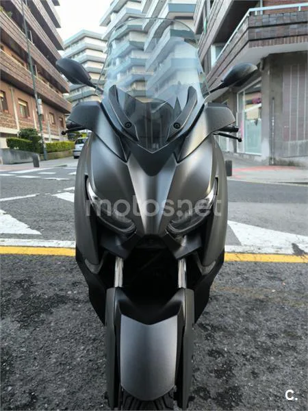 Yamaha XMAX 300 – Vista 3