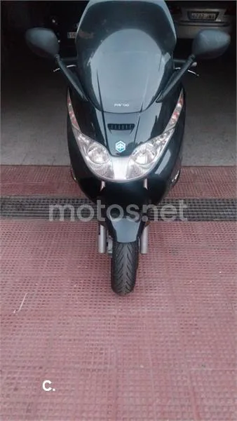 Piaggio X8 125 – Vista 3