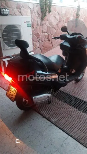 Piaggio X8 125 – Vista 6