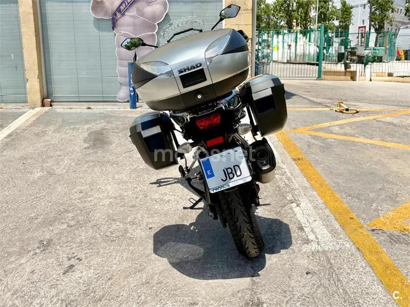 Suzuki V-Strom 1000 – Vista 6