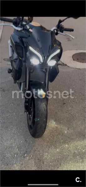 Yamaha MT-10 - Vista 13