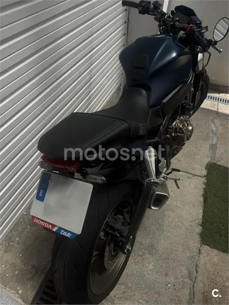 Honda CB 650 R – Vista 6