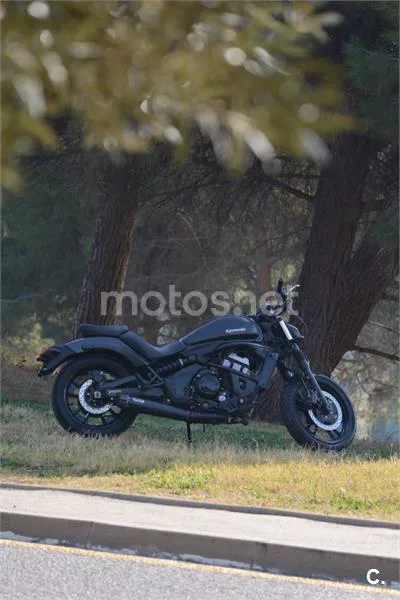Kawasaki Vulcan S – Vista 5