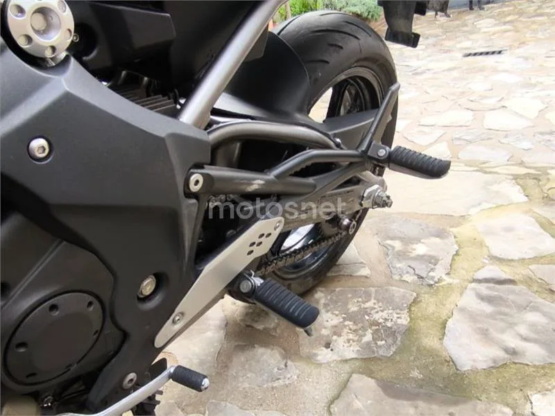 Kawasaki ER-6N – Vista 9