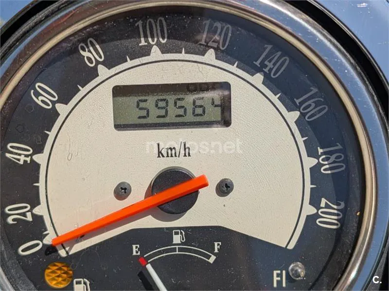 Kawasaki VN 900 Classic – Vista 6