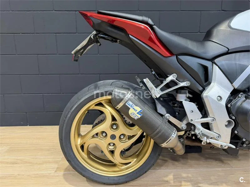 Honda CB 1000R – Vista 4