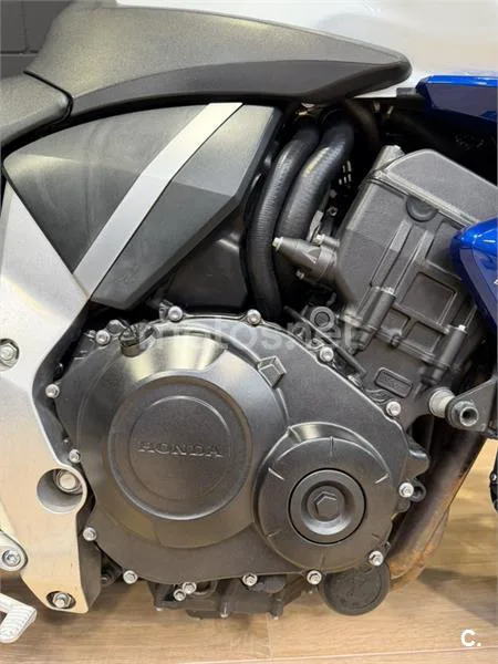 Honda CB 1000R – Vista 5