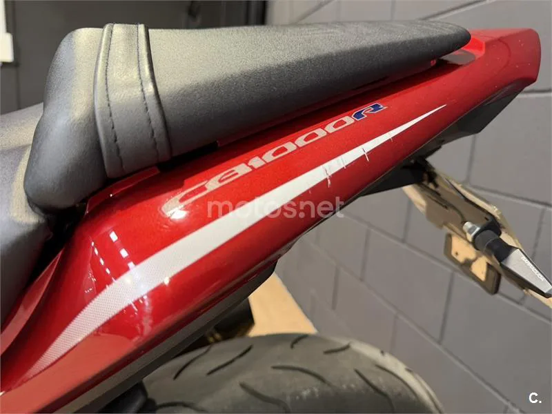 Honda CB 1000R – Vista 9