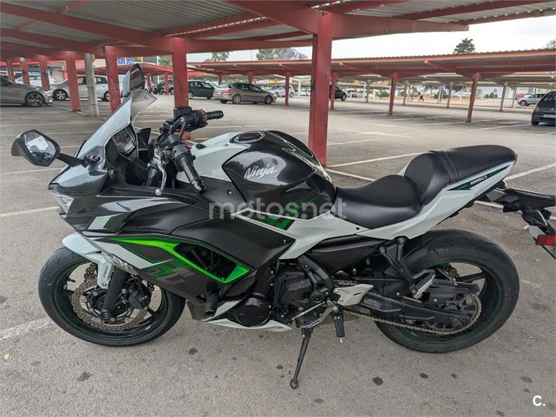 Kawasaki Ninja 650 – Vista 3