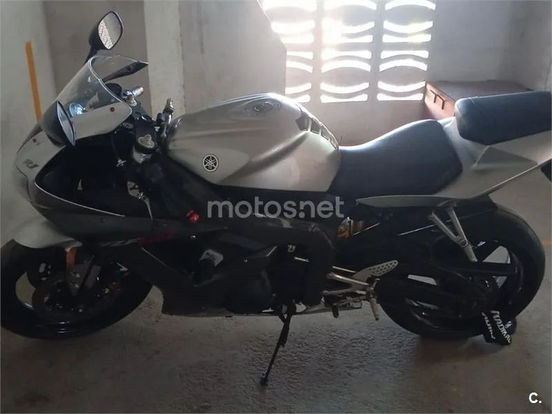 Yamaha YZF-R1 3000 € 2002 Castellón - 1