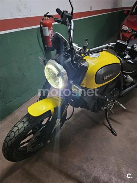 Ducati Scrambler – Vista 4
