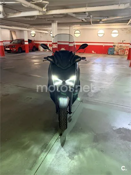 Yamaha XMAX 125 – Vista 12