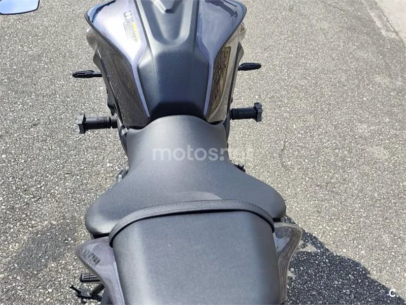 Yamaha MT-07 – Vista 12