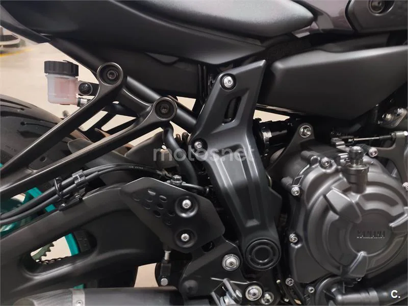 Yamaha MT-07 – Vista 14